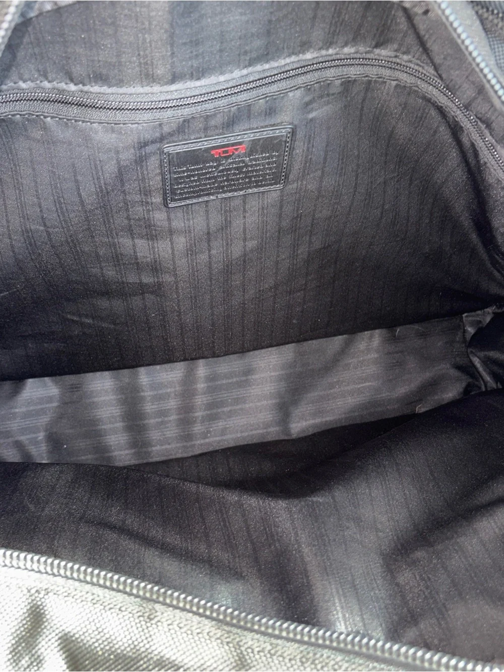 Tumi Alpha Black Nylon Carry-on Expandable Luggage/Laptop Shoulder Bag 22121DH